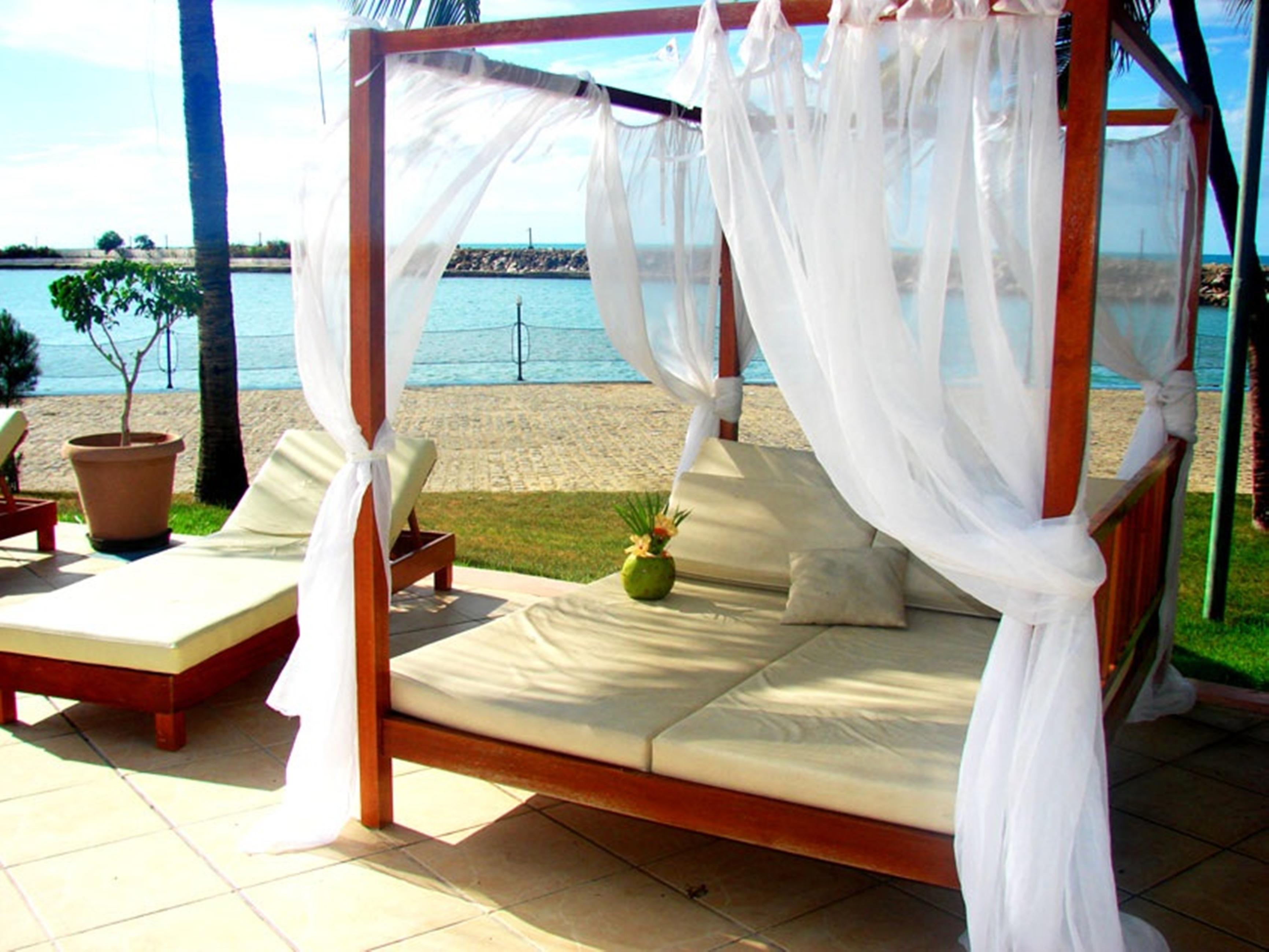 Marina Park Hotel Fortaleza  Exterior photo A daybed