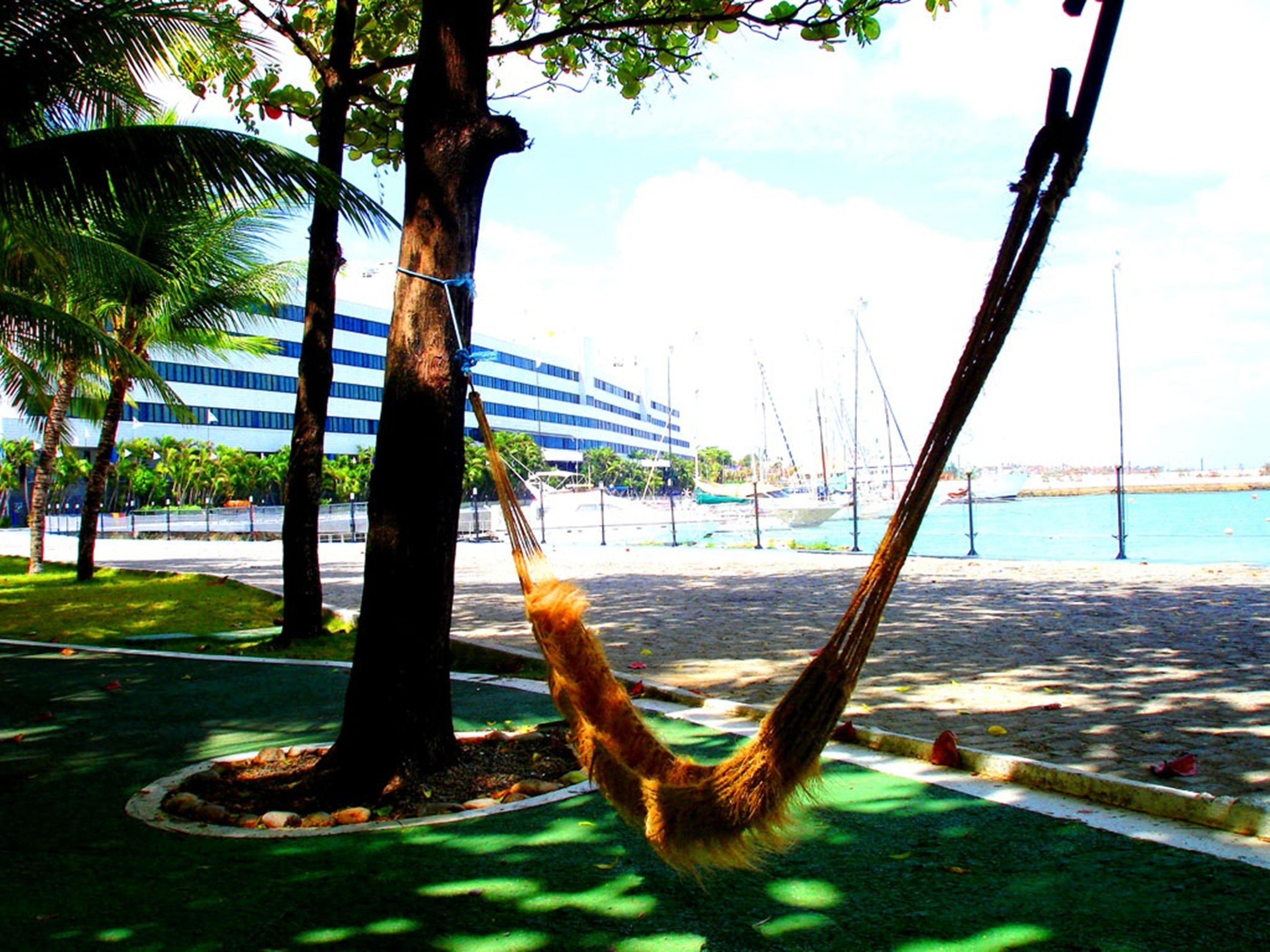 Marina Park Hotel Fortaleza  Exterior photo The anchor of the USS Maine